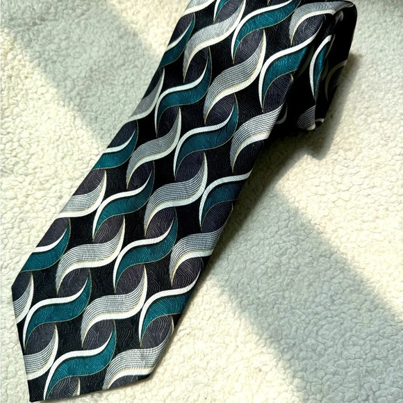 Mezzo Matto 100% Silk necktie from Italy. EUC metallic weaving ribbon design - Picture 3 of 8